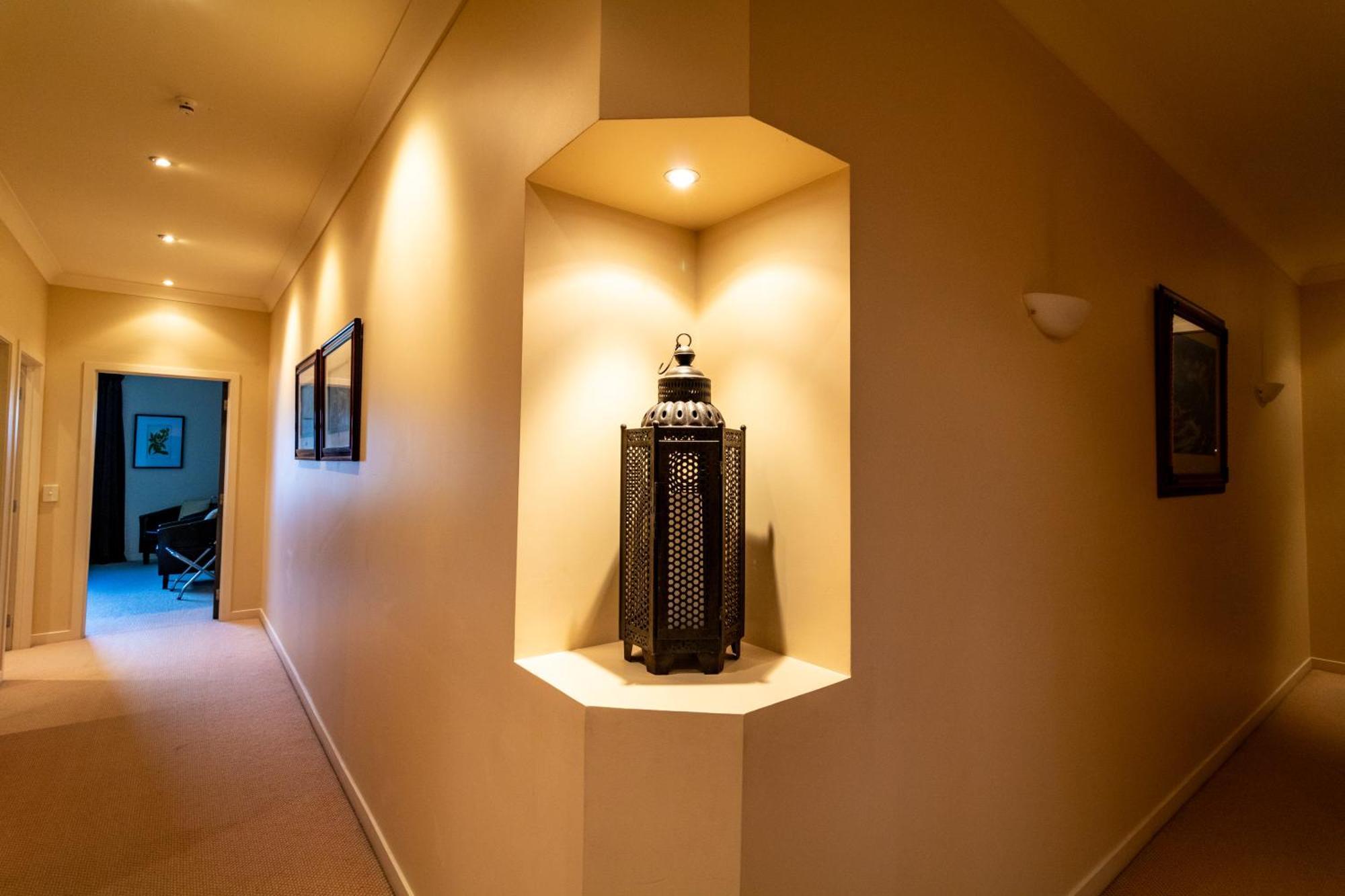 Large Luxury Apartment Located Right In Town Taupo Exterior photo
